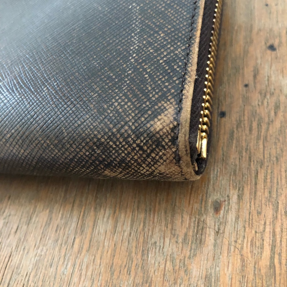 Prada Distressed Saffiano Continental Wallet - Picture 5 of 5